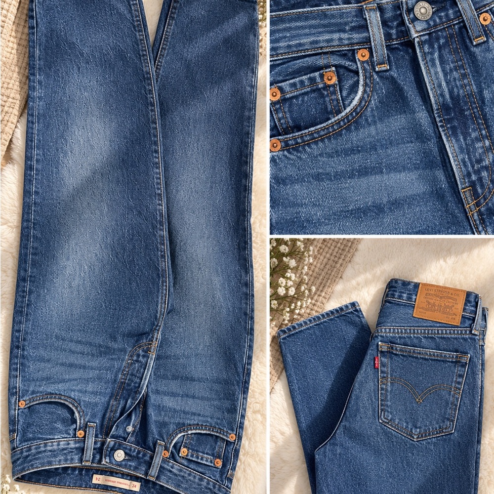 Levi's Blue Straight-Leg Women's Jeans with Copper Rivets
